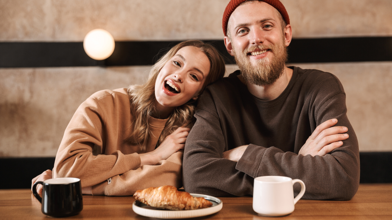 Why Some Relationships Flourish Through Swinging: Psychological Patterns Seen Across SwingersNest Couples