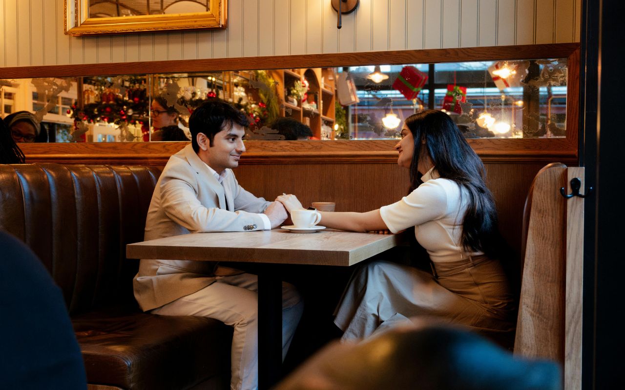 Jealousy Isn’t the Enemy: How SwingersNest Couples Transform It Into Understanding