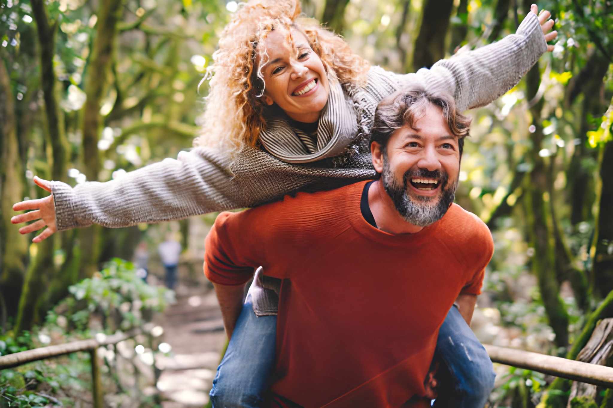 20 Red Flags Lifestyle Couples Must Never Ignore — Insights From SwingersNest History