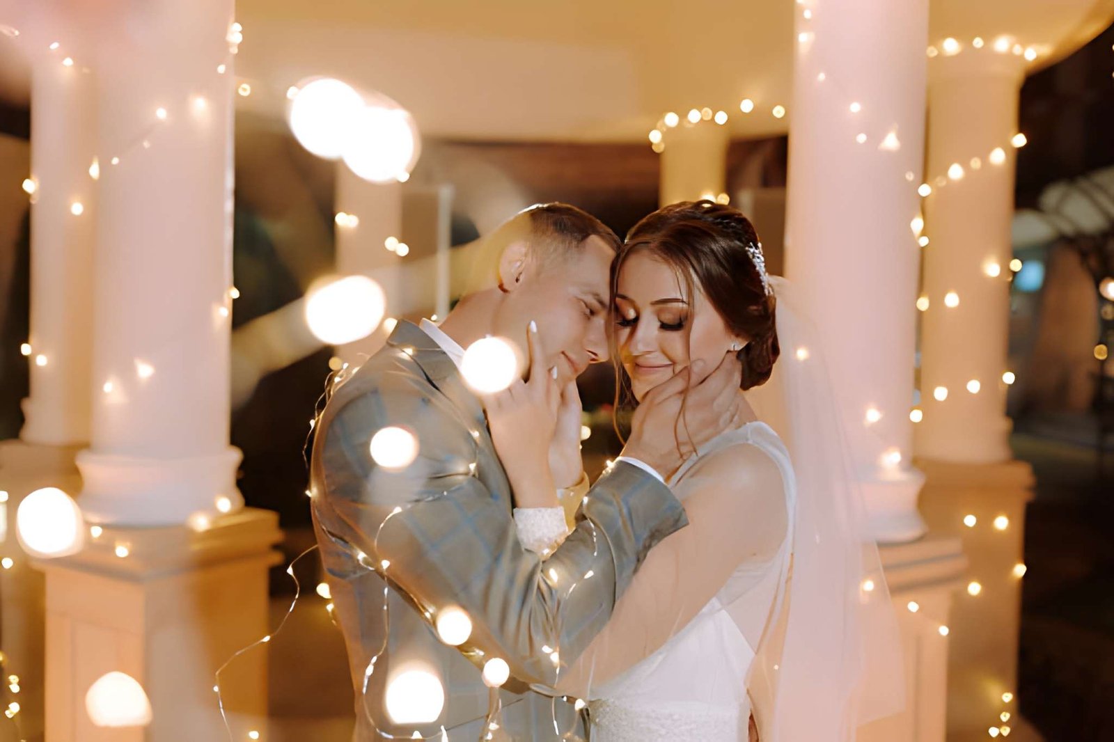 Before the First Step: How Fantasy Scenarios Help Couples Safely Explore the Lifestyle