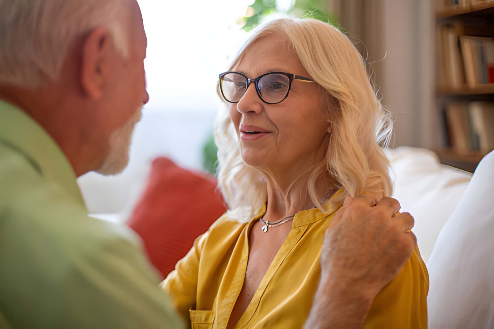 Crafting a Hotwife Profile That Attracts the Right Connections — A Complete Guide