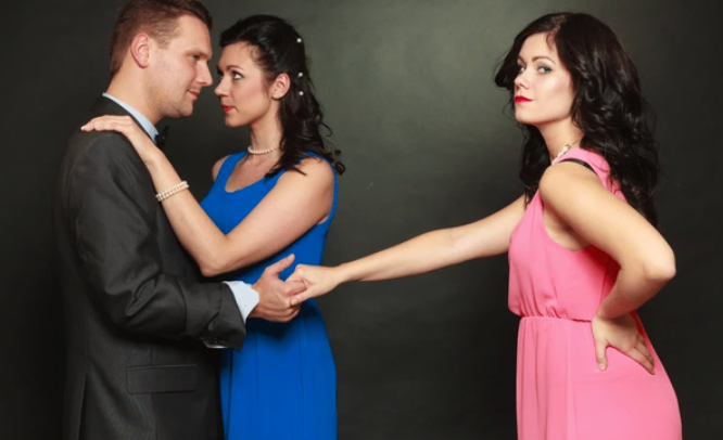 How to Become a Desired Couple: The Subtle Behaviors That Truly Matter in the Lifestyle