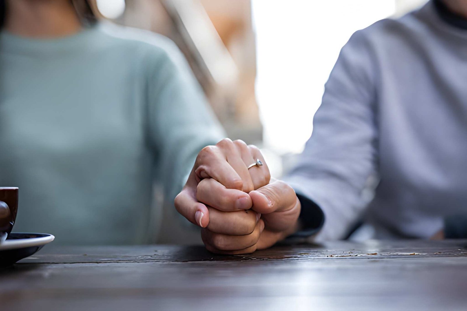 The Invisible Relationship Checklist: How Emotionally Aligned Couples Create Better Shared Experiences