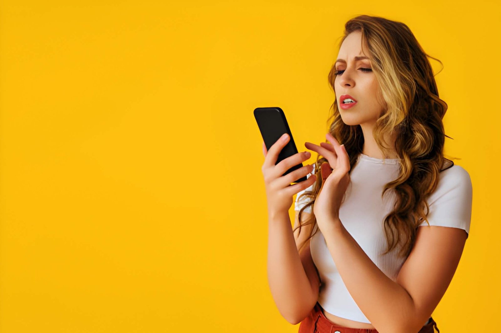 Why Virtual Reality Communication Feels More Human Than Text: The Psychology of Presence