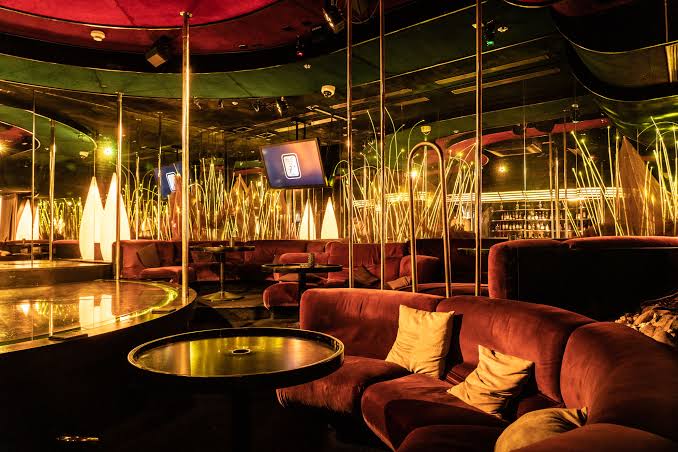 Le Velvet Club