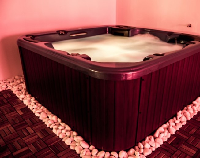 SINFUL SUNDAY SWINGER SOCIAL ‘Sexy Winter’ Edition