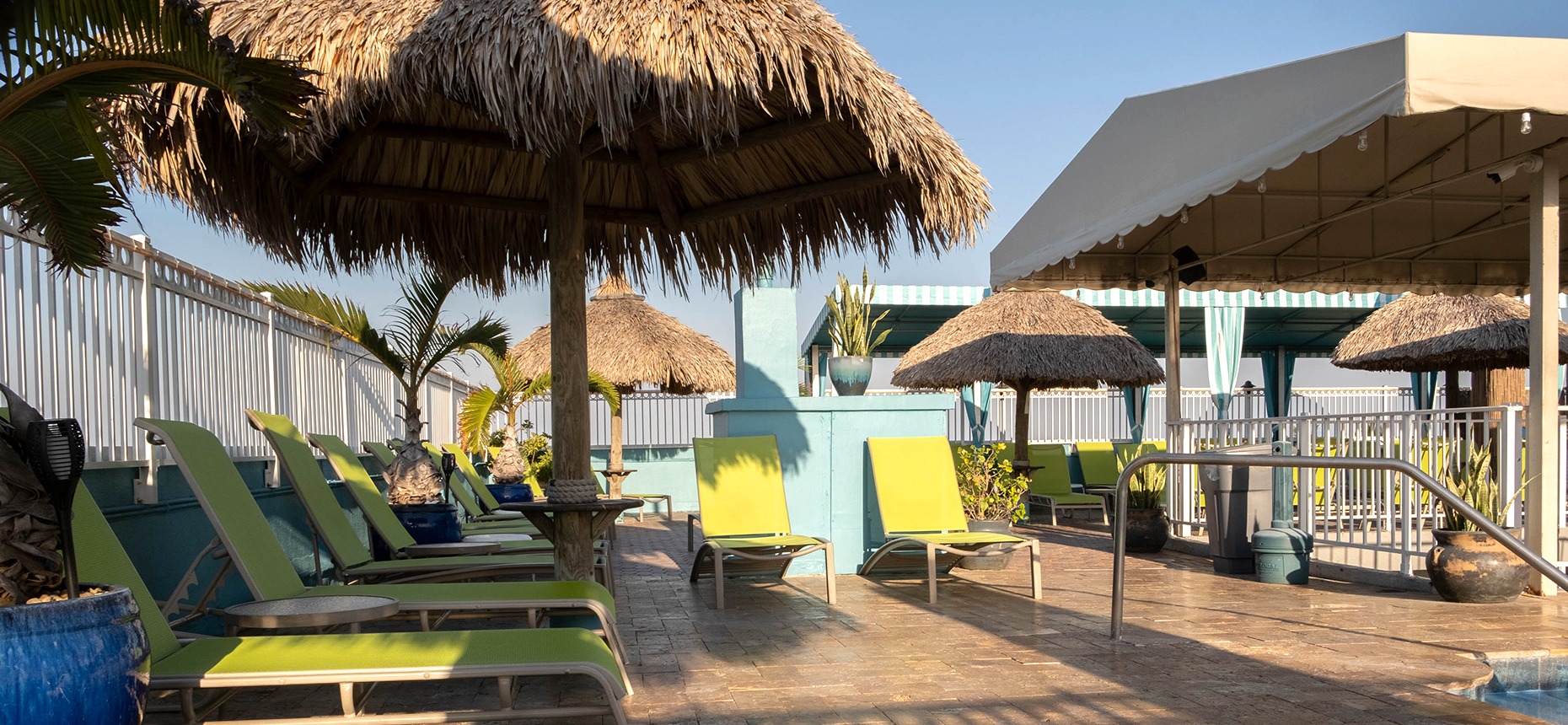 Rooftop Resort