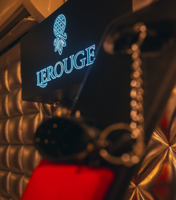 Le Rouge SW Club