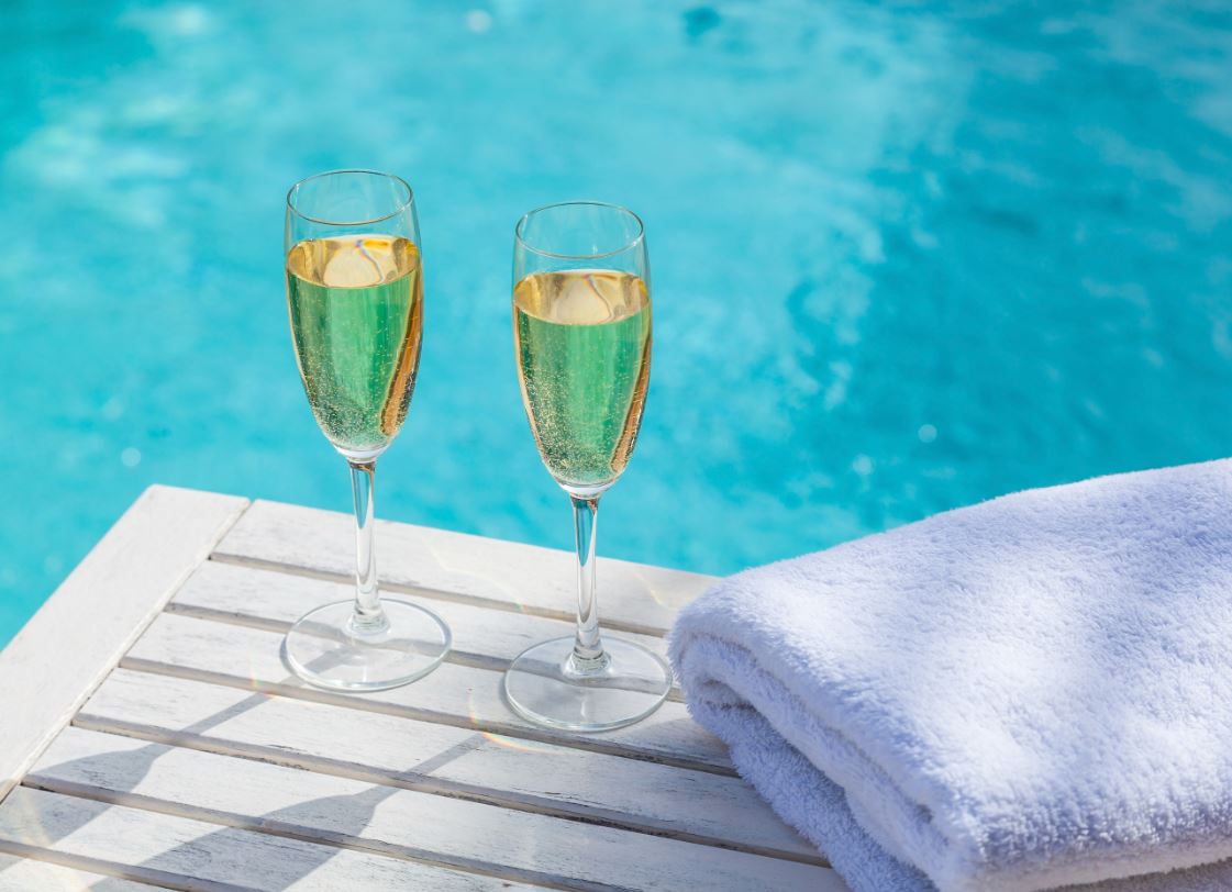 OASIS AQUALOUNGE