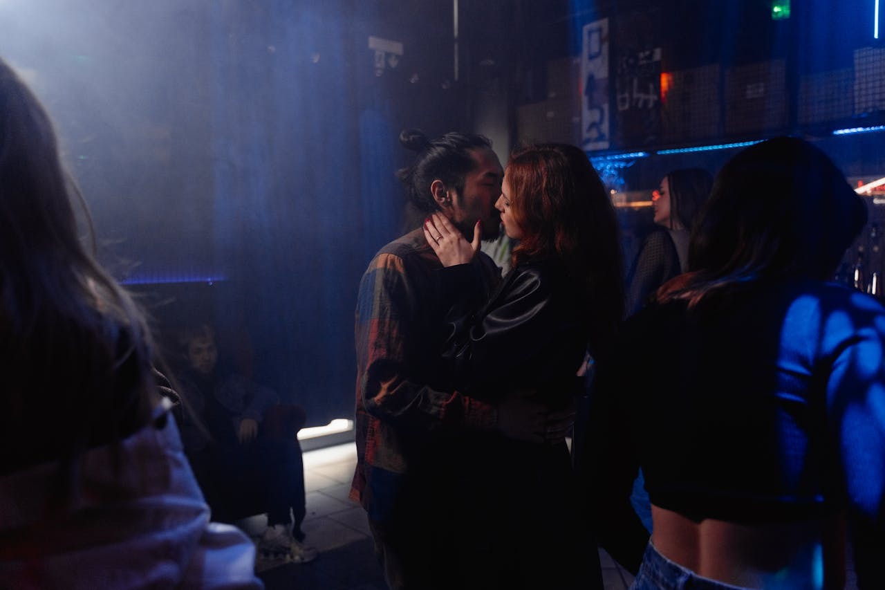 Tri-State Swingers  +  FOLLOW photo 2